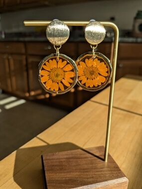 Handmade Pressed Flower Earrings - Orange Daisy